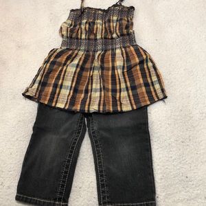 Orange, blue and black outfit! Denim jeans